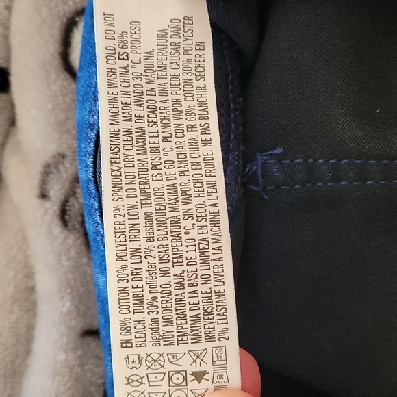 Forever 21 Plus Jeans - Picture 10 of 10